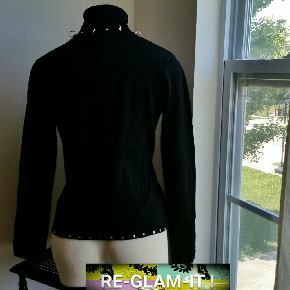 COLOUR WORKS..BEAUTIFUL STUDS TOP - Picture 2 of 7